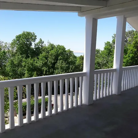 アパート Leon & Grga *