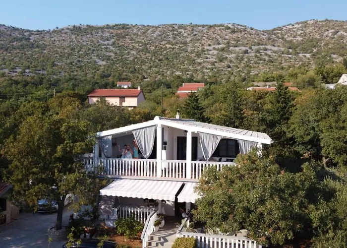 Διαμέρισμα Leon & Grga Šibuljina